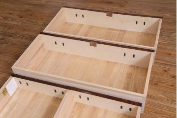 中古　岩谷堂箪笥　力強い杢目と黒い金具が魅力的なチェスト(衣装箪笥、引き出し、和タンス)