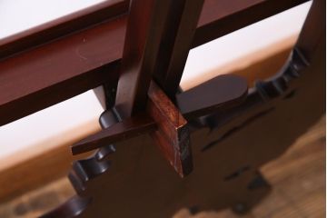 アンティーク雑貨　フランス輸入家具　マホガニー材　ロココ様式　クラシカルな雰囲気漂うイーゼル(画架、ディスプレイ)