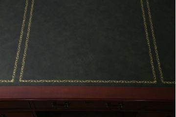イギリス輸入家具　マホガニー材　レザートップ　高級感漂う組み立て式両袖デスク(プレジデントデスク、机、在宅ワーク、在宅用)