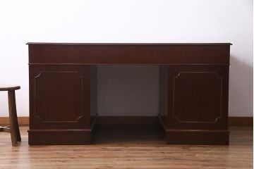 イギリス輸入家具　マホガニー材　レザートップ　高級感漂う組み立て式両袖デスク(プレジデントデスク、机、在宅ワーク、在宅用)
