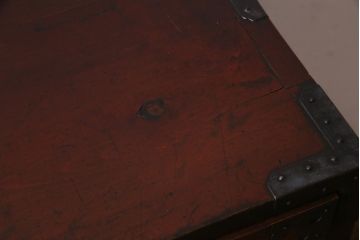 アンティーク家具　和製アンティーク　前面ケヤキ材　巾着金具が目を引く帳場箪笥(和タンス、引き出し)