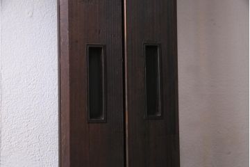 和製アンティーク　腰板ケヤキ材　ダイヤガラス入り　味のあるレトロな雰囲気醸し出すガラス戸2枚セット(建具、引き戸)