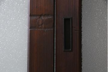 和製アンティーク　腰板ケヤキ材　ダイヤガラス入り　味のあるレトロな雰囲気醸し出すガラス戸3枚セット(建具、引き戸)