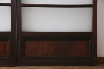 昭和初期　腰板ケヤキ材　ダイヤガラス入り　味のあるレトロな雰囲気醸し出すガラス戸2枚セット(引き戸)