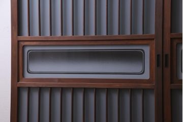 レトロ家具　昭和レトロ　腰板ケヤキ材　すりガラスが優しげな印象を与える格子戸(ガラス戸、引き戸、建具)2枚セット