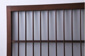 レトロ家具　昭和レトロ　腰板ケヤキ材　すりガラスが優しげな印象を与える格子戸(ガラス戸、引き戸、建具)2枚セット