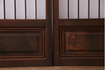 レトロ家具　昭和レトロ　腰板ケヤキ材　すりガラスが優しげな印象を与える格子戸(ガラス戸、引き戸、建具)2枚セット