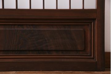 レトロ家具　昭和レトロ　腰板ケヤキ材　すりガラスが優しげな印象を与える格子戸(ガラス戸、引き戸、建具)2枚セット