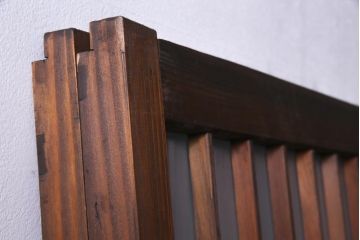 レトロ家具　昭和レトロ　腰板ケヤキ材　すりガラスが優しげな印象を与える格子戸(ガラス戸、引き戸、建具)2枚セット