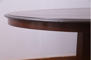 アンティーク家具　イギリスアンティーク　マホガニー材　重厚感漂うラウンドテーブル(ローテーブル)