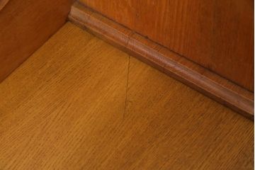 アンティーク家具　フランスアンティーク　ニレ材の明るい色味が温かなドレッシングチェスト(引き出し)