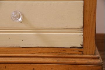 アンティーク家具　フランスアンティーク　ニレ材の明るい色味が温かなドレッシングチェスト(引き出し)