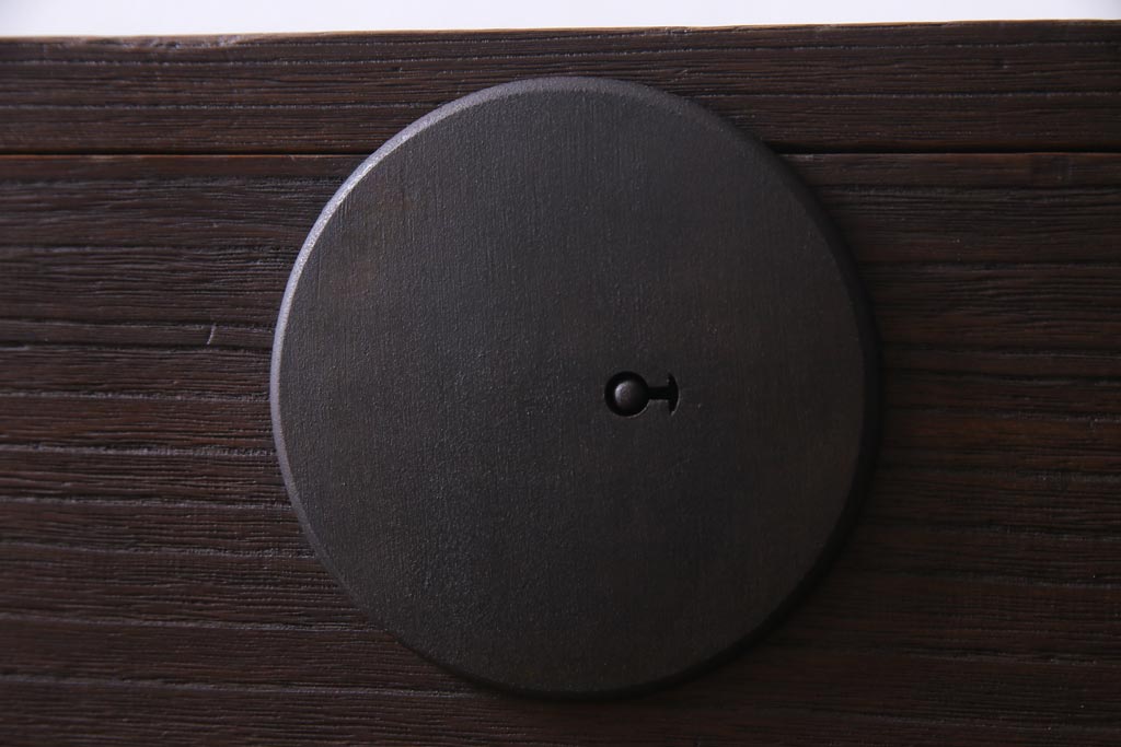 アンティーク家具　和製アンティーク　柔らかな木肌が味のある総桐材製の重ね箪笥(時代箪笥、衣装箪笥、桐箪笥、桐たんす)