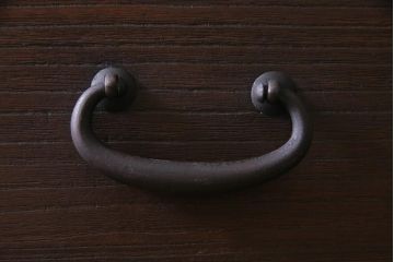 アンティーク家具　和製アンティーク　柔らかな木肌が味のある総桐材製の重ね箪笥(時代箪笥、衣装箪笥、桐箪笥、桐たんす)