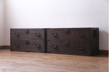 アンティーク家具　和製アンティーク　柔らかな木肌が味のある総桐材製の重ね箪笥(時代箪笥、衣装箪笥、桐箪笥、桐たんす)