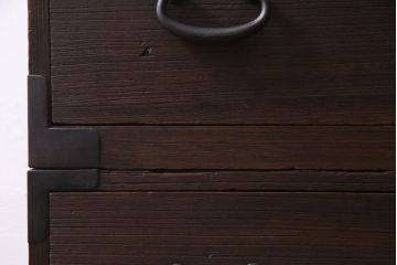 アンティーク家具　和製アンティーク　柔らかな木肌が味のある総桐材製の重ね箪笥(時代箪笥、衣装箪笥、桐箪笥、桐たんす)