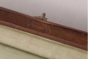 アンティーク雑貨　和製ビンテージ　本革　ヴィンテージスタイルを盛り上げる古い趣のトランク(収納、ディスプレイ)