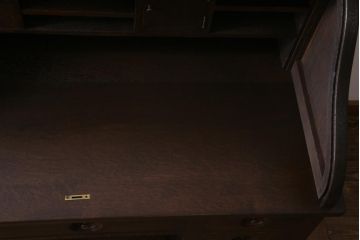 和製　アンティーク家具　ナラ材製　シックな佇まいが大正ロマン香るロールトップデスク(両袖机、在宅ワーク、在宅用デスク)