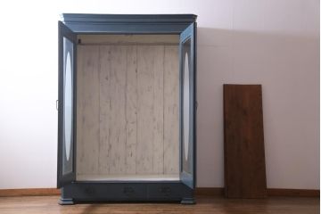 フランス　アンティーク家具　ペイント　シャビーシックな佇まいがお洒落なワードローブ(収納棚)
