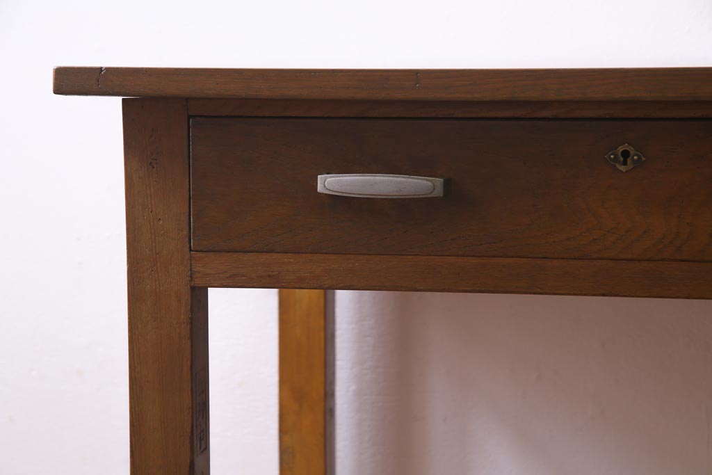 レトロ家具　昭和レトロ　薄型リメイク　ノスタルジックなナラ材製の片袖机(ワークデスク、在宅ワーク、在宅用)