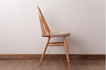 ヴィンテージ家具　イギリスビンテージ　ERCOL(アーコール)　フープバック　布張り座面のウィンザーチェア(ダイニングチェア、ワークチェア、椅子、ウインザーチェア)