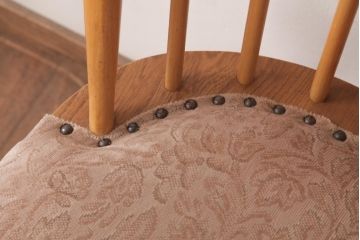 ヴィンテージ家具　イギリスビンテージ　ERCOL(アーコール)　フープバック　布張り座面のウィンザーチェア(ダイニングチェア、ワークチェア、椅子、ウインザーチェア)(2)