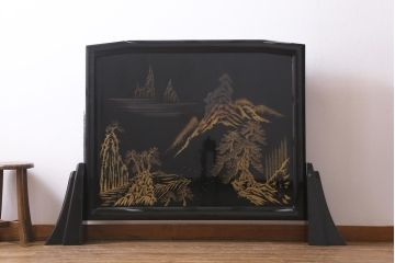 中古　伝統工芸　白峯作　漆塗り　鎗金・沈金蒔絵　山水図の衝立(パーテーション)