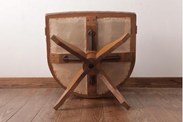 アンティーク家具　ナラ材　黒いレザーと木色のコントラストがお洒落なドクターチェア(回転椅子、アームチェア)