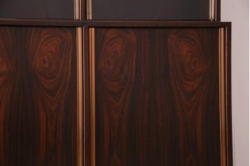 ビンテージ家具　ローズウッド材　シンプルで高級感のある重ねキャビネット(食器棚、飾り棚、収納棚)