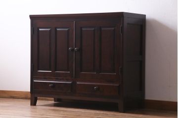 当店リメイク家具　北海道民芸家具　落ち着きのある佇まいの2WAYサイドボード(衣装箪笥、収納棚)