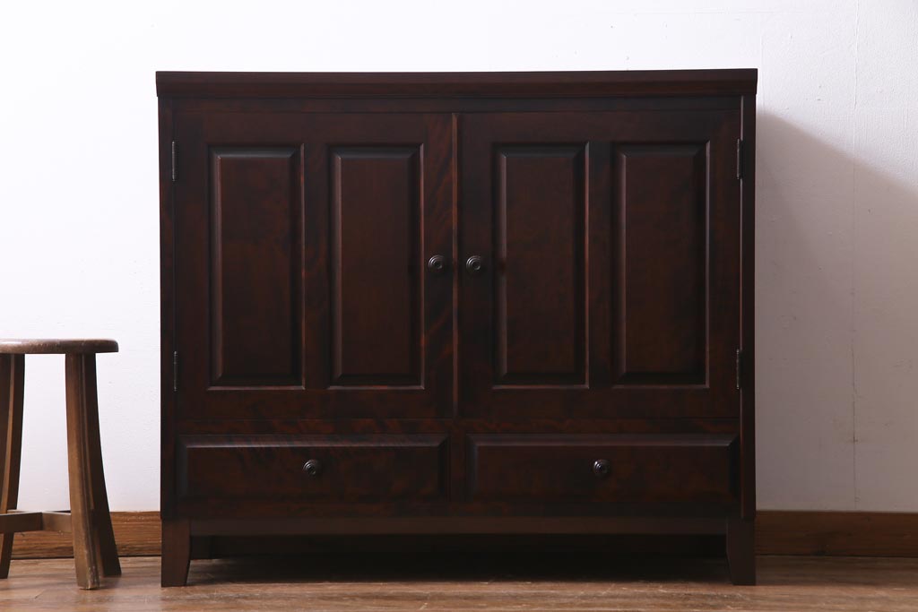 当店リメイク家具　北海道民芸家具　落ち着きのある佇まいの2WAYサイドボード(衣装箪笥、収納棚)