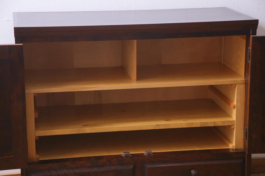 当店リメイク家具　北海道民芸家具　落ち着きのある佇まいの2WAYサイドボード(衣装箪笥、収納棚)