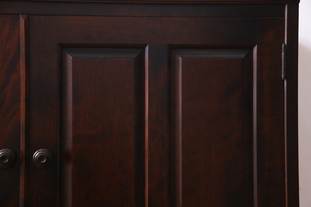 当店リメイク家具　北海道民芸家具　落ち着きのある佇まいの2WAYサイドボード(衣装箪笥、収納棚)