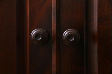 当店リメイク家具　北海道民芸家具　落ち着きのある佇まいの2WAYサイドボード(衣装箪笥、収納棚)