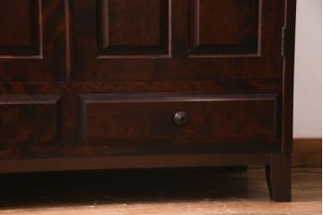 当店リメイク家具　北海道民芸家具　落ち着きのある佇まいの2WAYサイドボード(衣装箪笥、収納棚)