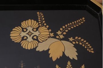 アンティーク雑貨　黒漆　桐文　金蒔絵　木製盆(漆器)