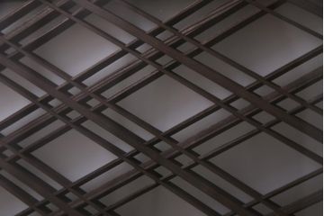 和製アンティーク　両面ガラス入り　三十菱紋　渋い色味が素敵な組子欄間(明り取り、ディスプレイ)
