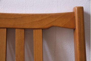 北欧家具  ビンテージ家具　チーク材　木のぬくもりと品のある佇まいが魅力的なダイニングチェア(椅子)(2)