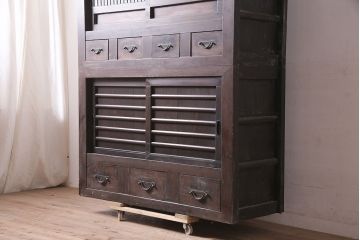 アンティーク家具　前面ケヤキ材・ヒノキ材　四尺水屋箪笥(R-036280)