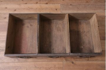 アンティーク家具　前面ケヤキ材・ヒノキ材　四尺水屋箪笥(R-036280)