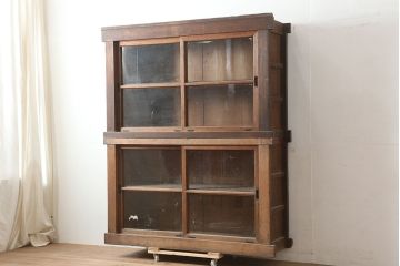 アンティーク家具　明治大正期　太い框が立派な水屋箪笥キャビネット・重ね(ガラスケース、収納棚)(R-036282)
