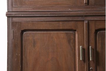レトロ家具　昭和中期　カバ材　戸棚(収納棚、キャビネット、サイドボード、店舗什器)(R-036286)