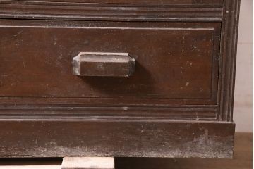レトロ家具　昭和中期　カバ材　戸棚(収納棚、キャビネット、サイドボード、店舗什器)(R-036286)