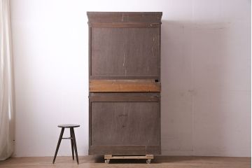レトロ家具　昭和中期　カバ材　戸棚(収納棚、キャビネット、サイドボード、店舗什器)(R-036286)