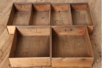 アンティーク家具　明治期　ヒノキ材　一本物　三尺　年季の入った関西水屋箪笥(食器棚、戸棚、収納棚、サイドボード、キャビネット)(R-036287)