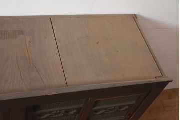 アンティーク家具　縦桟引き戸の近江水屋箪笥キャビネット(収納棚、戸棚)(R-036288)