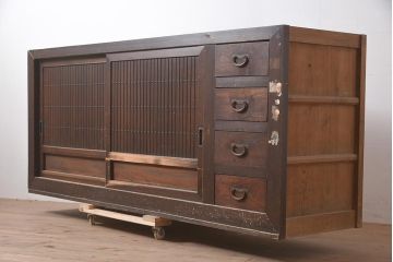 アンティーク家具　縦桟引き戸の近江水屋箪笥キャビネット(収納棚、戸棚)(R-036288)