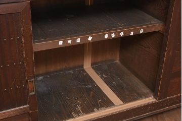 アンティーク家具　縦桟引き戸の近江水屋箪笥キャビネット(収納棚、戸棚)(R-036288)