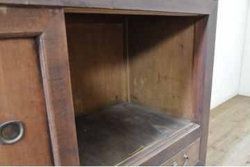 アンティーク家具　前面ケヤキ材・ヒノキ材　四尺水屋箪笥(戸棚、収納棚、食器棚、キャビネット、茶箪笥)(R-036292)