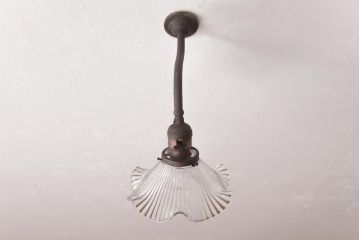 アンティーク照明　昭和初期　フリルシェードがおしゃれな西洋風のウォールランプ(壁付け照明)
